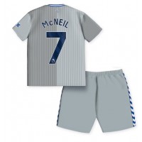 Everton Dwight McNeil #7 Tredjedraktsett Barn 2023-24 Kortermet (+ Korte bukser)